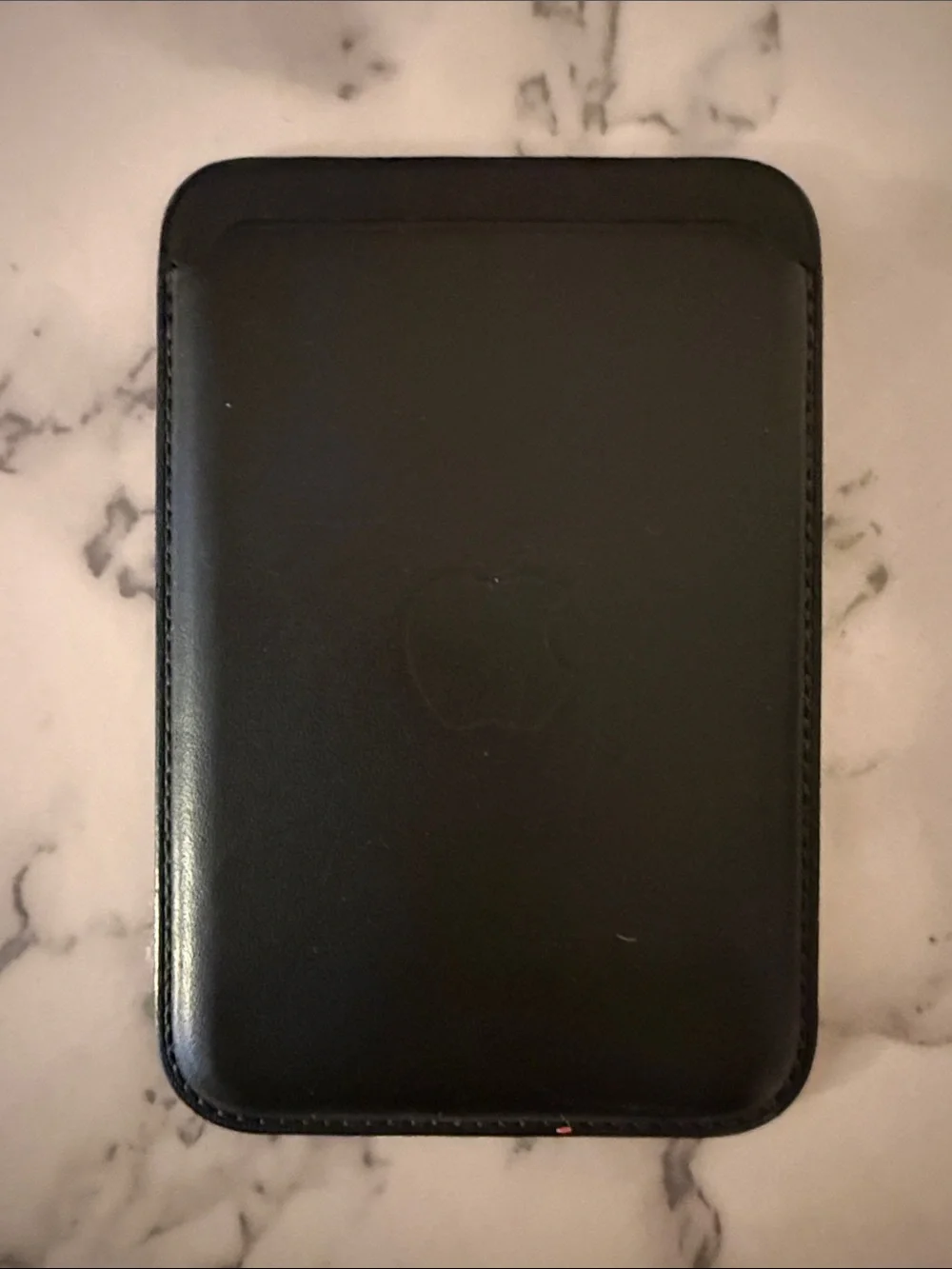 Apple Black Leather Magnetic Wallet Sleeve